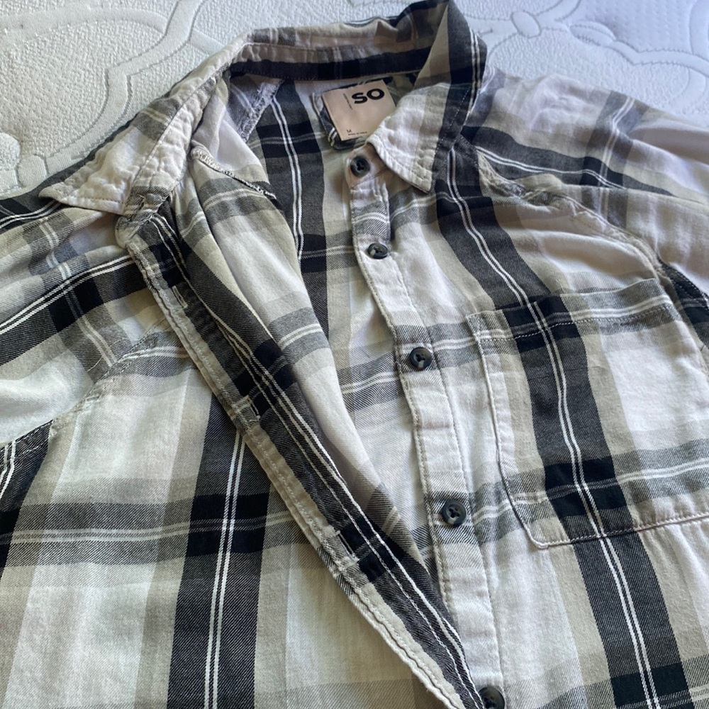 Unisex Black and white striped botton down